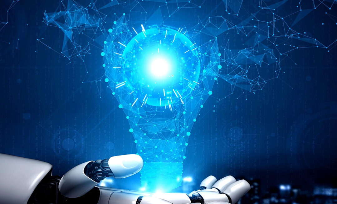 Eine Roboterhand hält eine virtuelle Glühbirne.